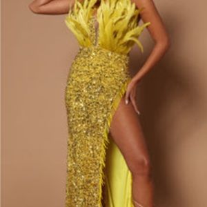 gently used birthday dress! I loved it wore one-time nice stretch material